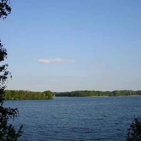 Ferienwohnung In Der Seenlandschaft Godern